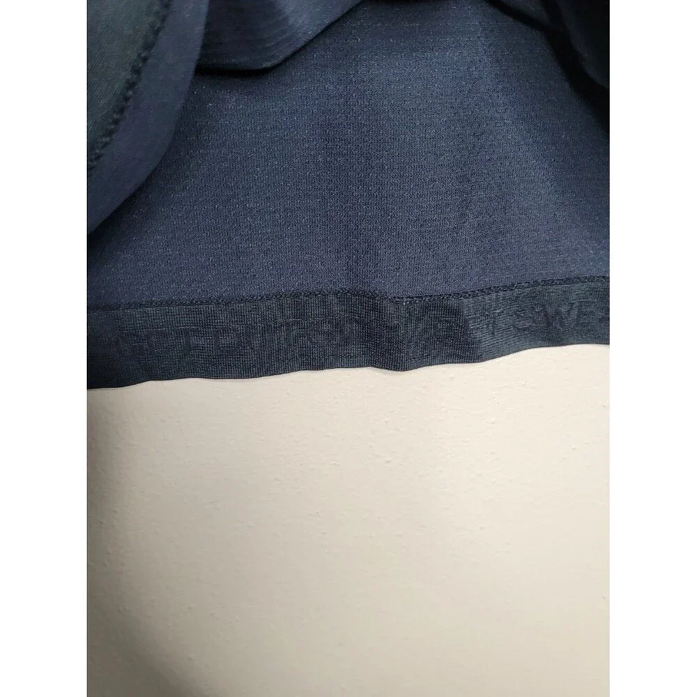 Lululemon dark blue Vent Tech 1/2 Zip Men's Pullover long sleeve